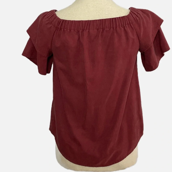 H&M Blouse Top Peasant Off the Shoulder Size 4 Burgundy Short Layered Sleeves - Picture 3 of 8